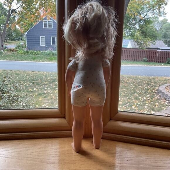 Vintage Fisher Price 1970s My Friend Mandy Doll Blond Hair Blue Eyes 16" - Picture 9 of 9